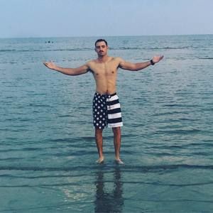 Meet your Posher, Isaac